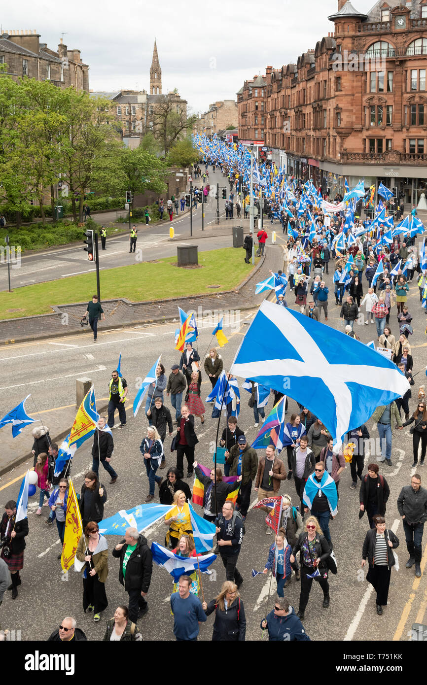 Glasgow, Scotland, UK. 4th May, 2019. Glasgow awash with saltire flags as thousands of demonstrators march in support of Scottish independence Credit: Kay Roxby/Alamy Live News Stock Photo