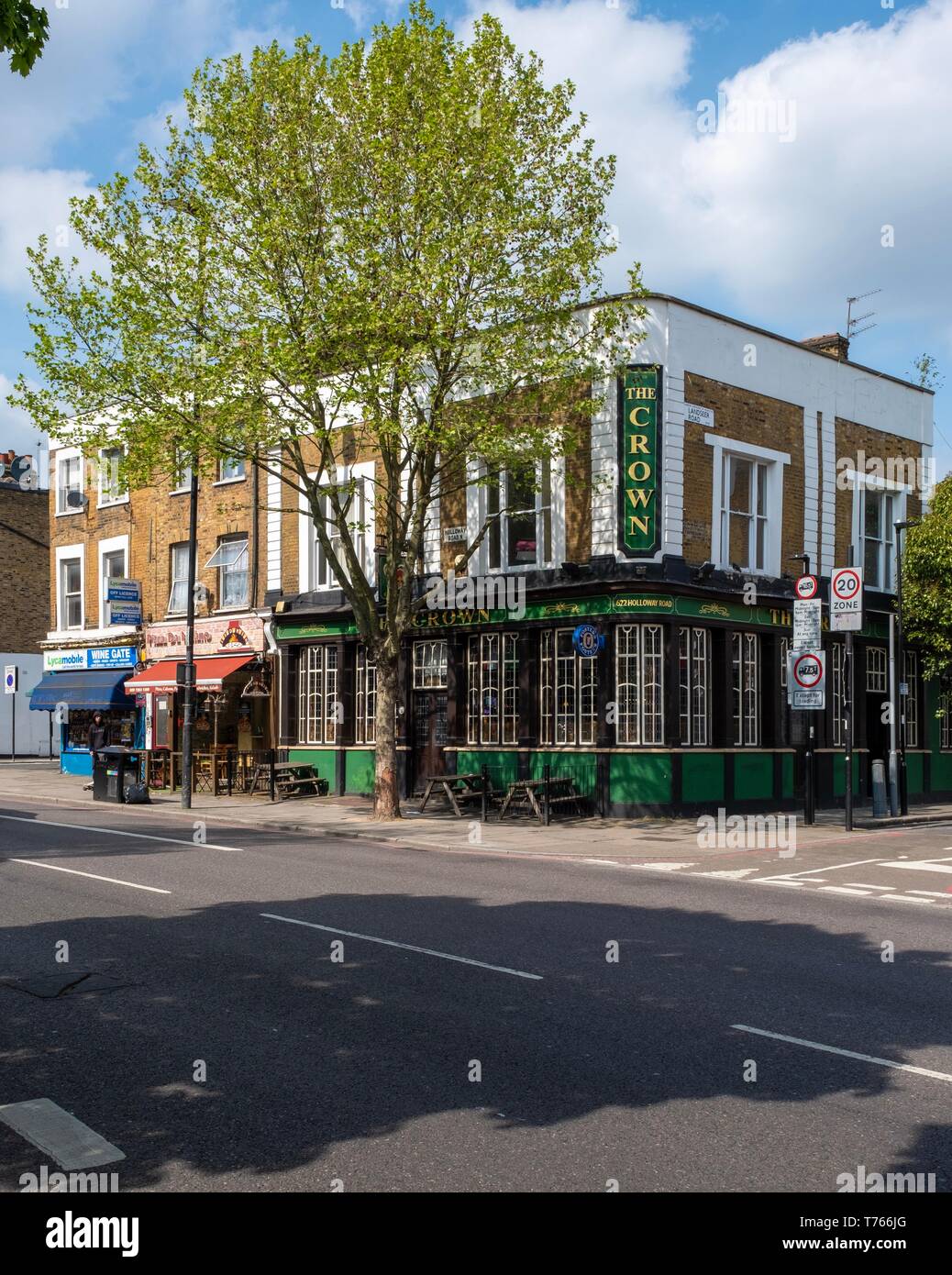 Crown road hi-res stock photography and images - Alamy