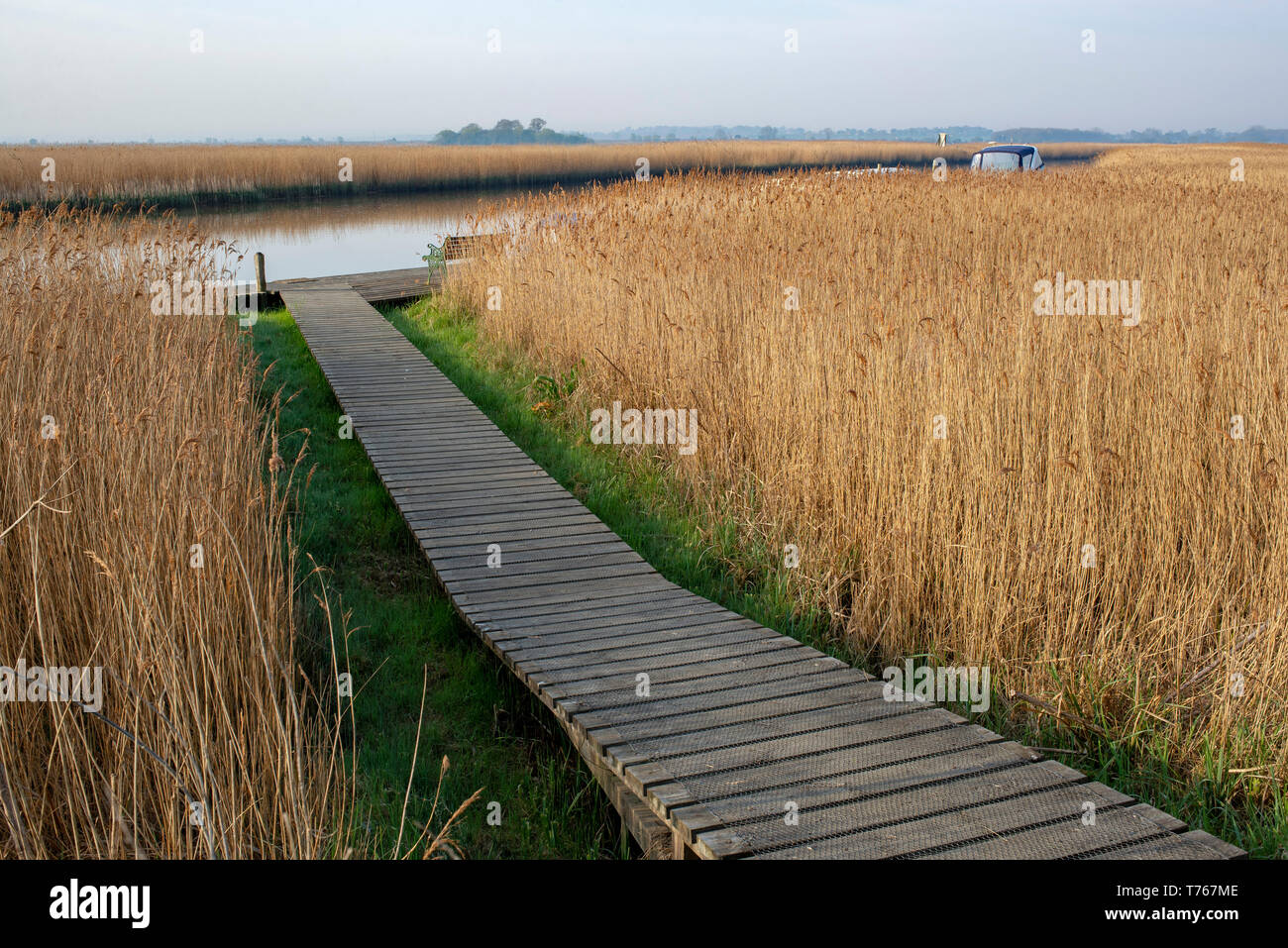 Norfolk broads boat mooring Stock Photo Alamy