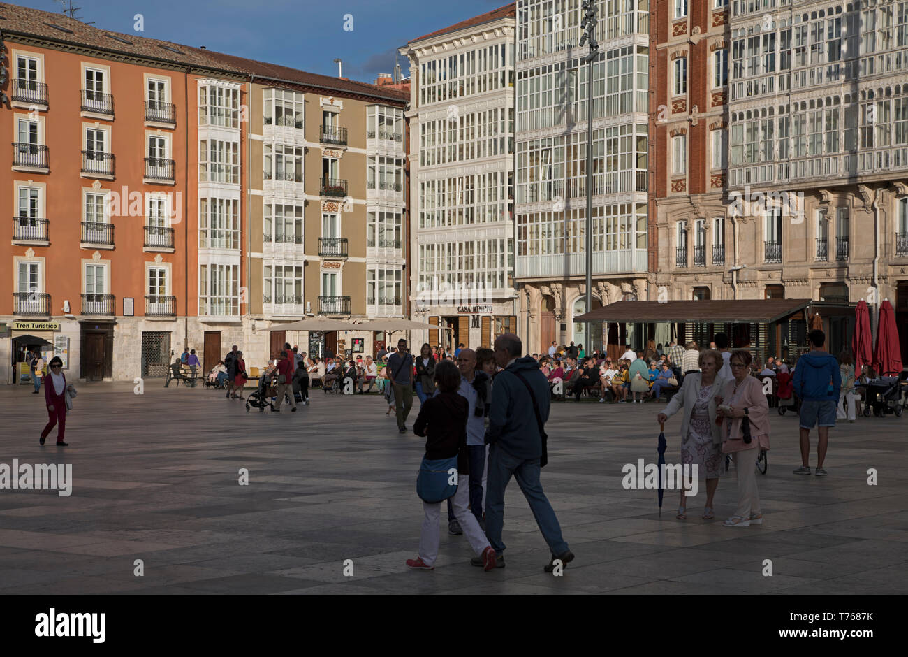 Plaza Rey San Fernando at Burgos Castila y Leon Stock Photo Alamy