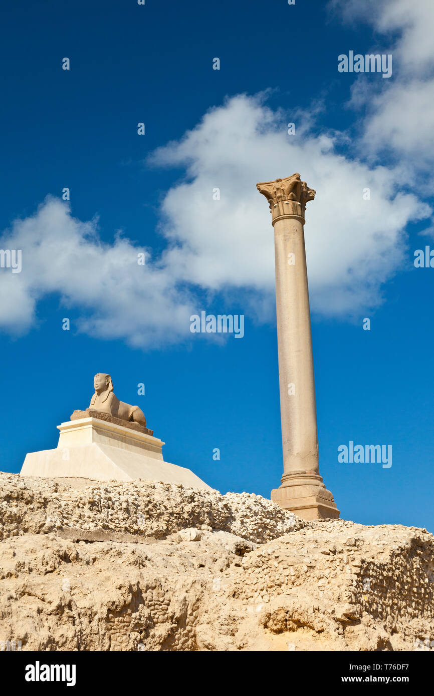 Esfinge De Heliopolis Templo De Serapis Columna De Pompeyo Barrio De 