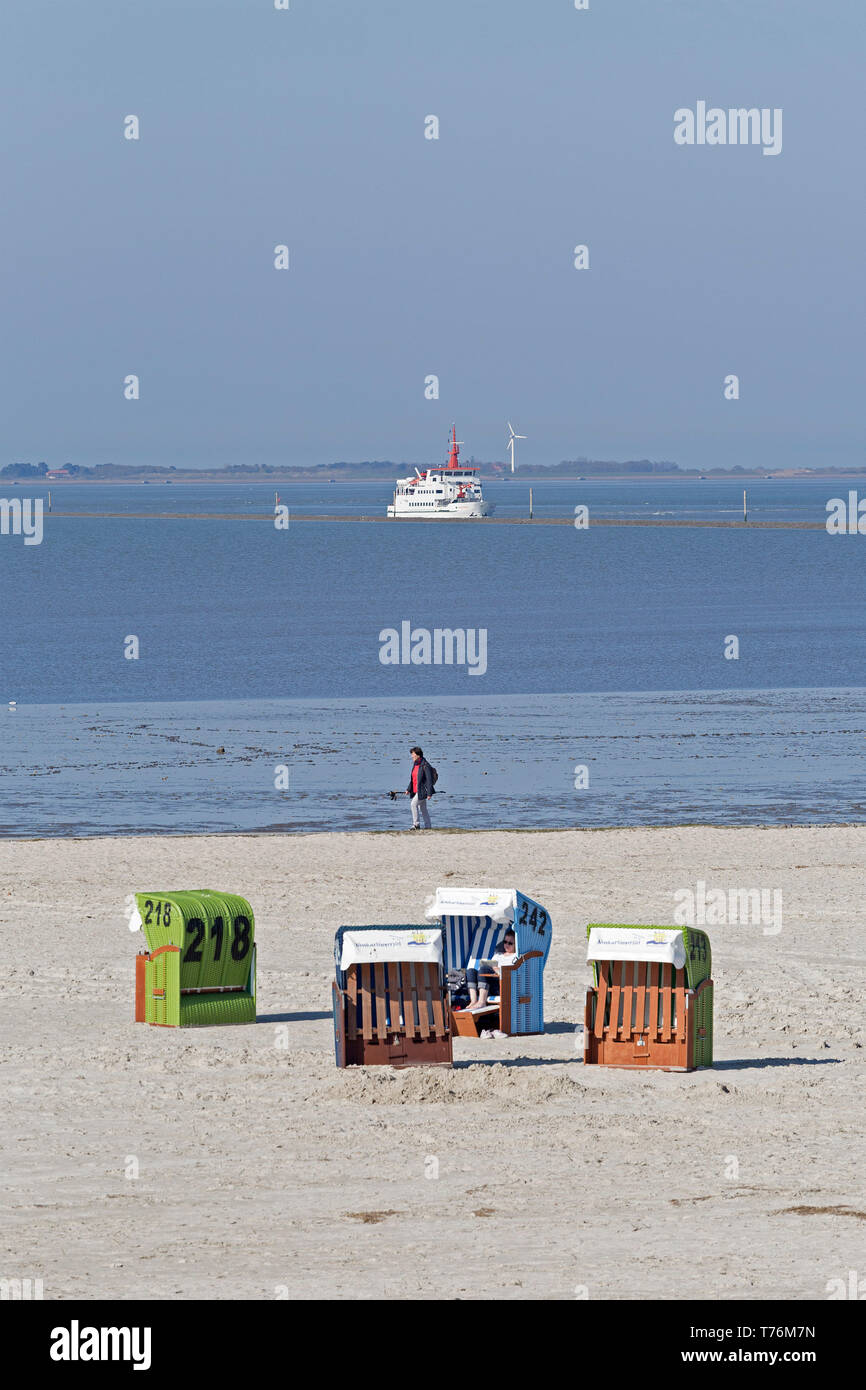 beach, arriving ferry, Neuharlingersiel, East Friesland, Lower Saxony, Germany Stock Photo