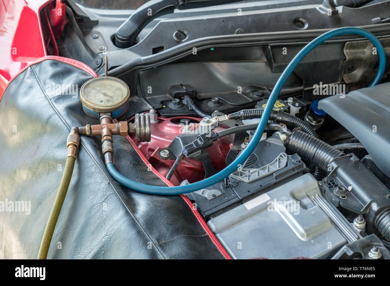 Manometers recharge refrigerant filling coolant to system engine car