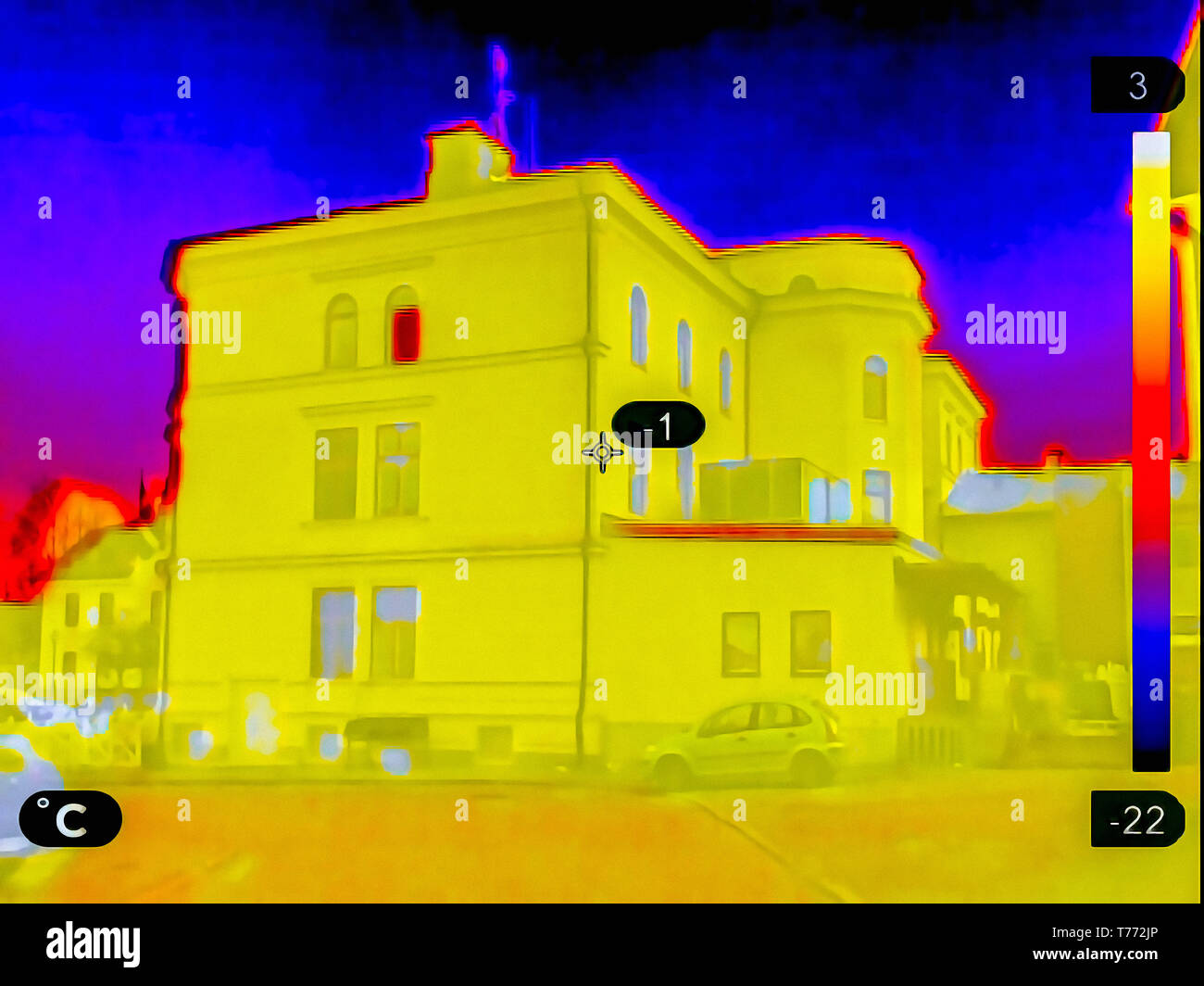 House Thermal Imaging Stock Photo by ©Suljo 105424362