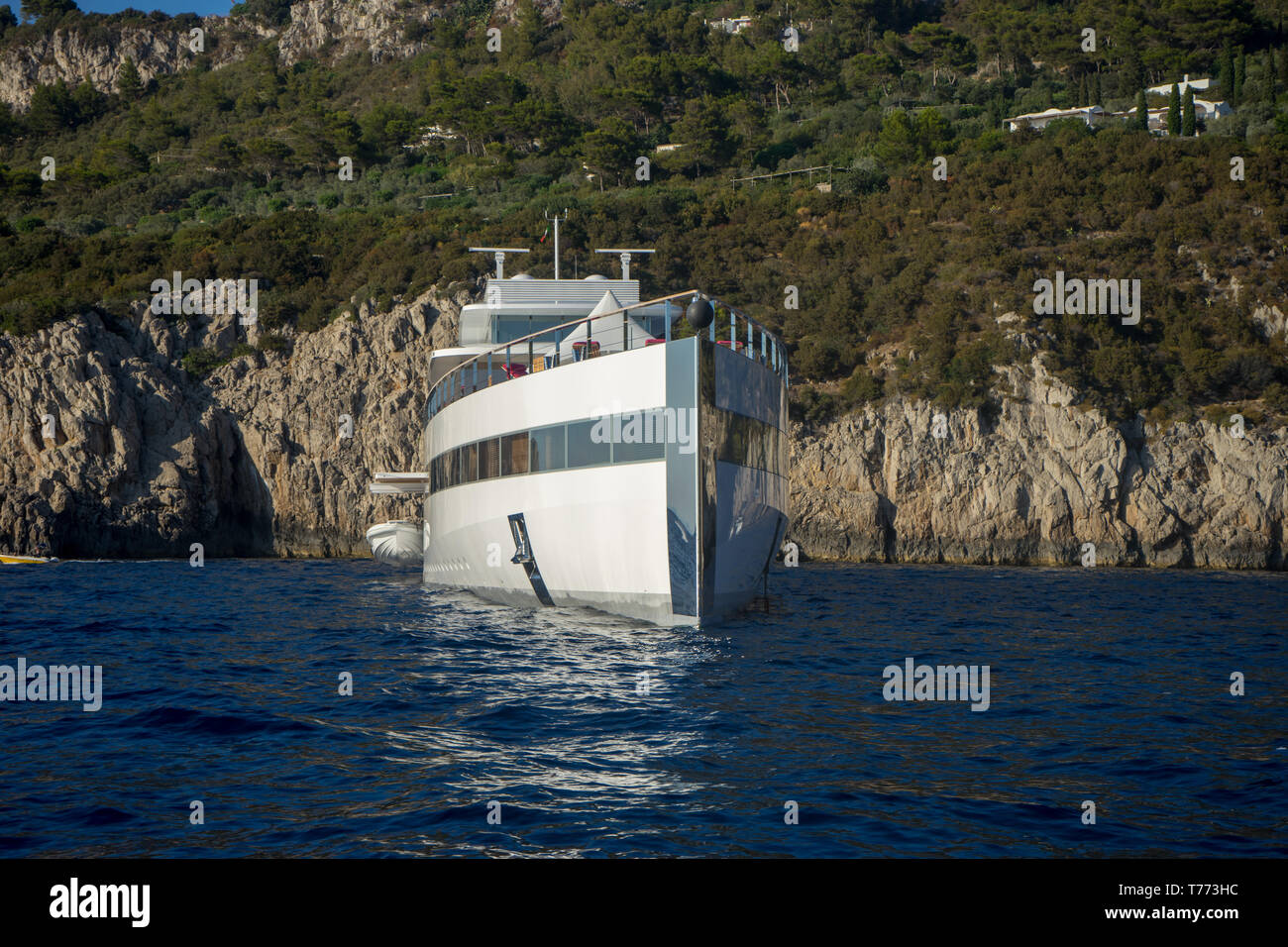 Venus, Steve Job's, ex Apple ceo, Yacht anchored in cala del Rio, Capri