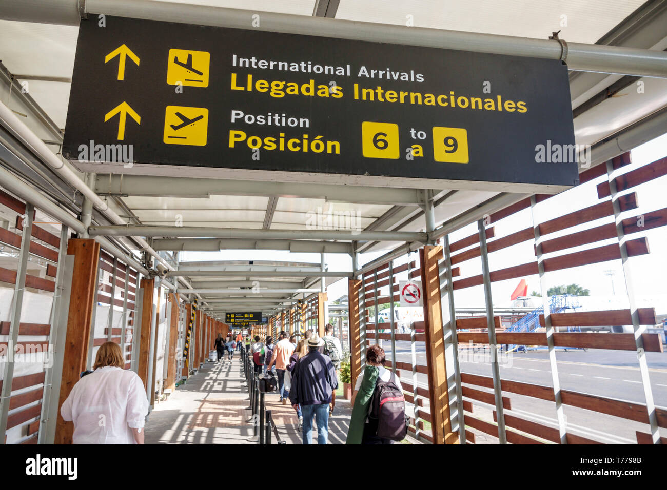 Cartagena Colombia,Aeropuerto Internacional Rafael Nunez International Airport CTG,tarmac passenger walkway,Hispanic resident residents,woman female w Stock Photo