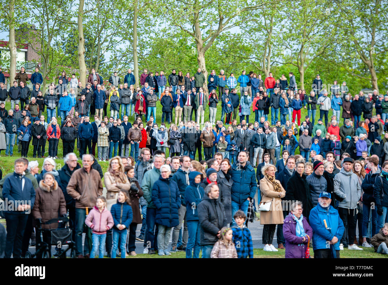 Nijmegen, Gelderland, Netherlands. 4th May, 2019. People seen listening to speeches during the commemoration.Remembrance day celebrations of the victims of WWII in Nijmegen was held with several ceremonies, including: unveiling a plaque with an honorary list of the fallen soldiers of WWII on Plein 1944 square, After that, the commemorations took place at the ''Kitty de Wijze''. Credit: ZUMA Press, Inc./Alamy Live News Stock Photo