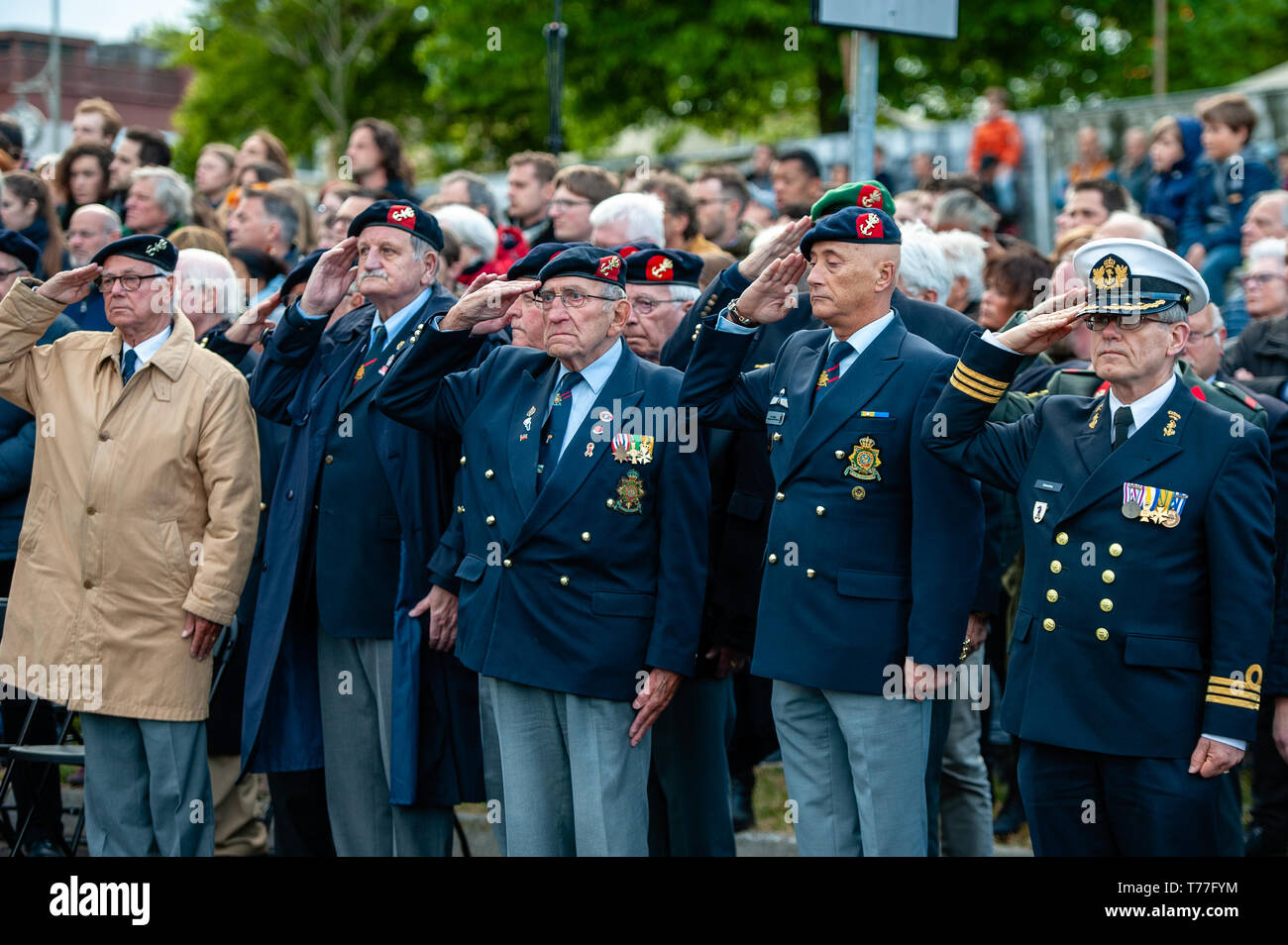 Nijmegen, Netherlands. 04th May, 2019. WWII veterans are seen doing the military salute during the ceremony of commemoration. Remembrance day celebrations of the victims of WWII in Nijmegen was held with several ceremonies, including: unveiling a plaque with an honorary list of the fallen soldiers of WWII on Plein 1944 square, After that, the commemorations took place at the 'Kitty de Wijze', Then from St. Stephen's Church a silent procession on the streets of 'Keizer Traianusplein', where two monuments of the victims of WWII stand. Credit: SOPA Images Limited/Alamy Live News Stock Photo