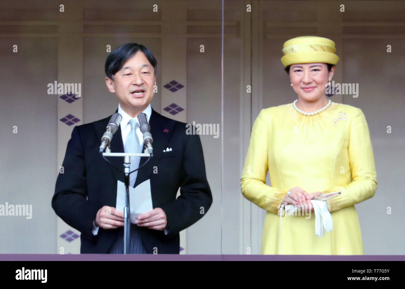 Tokyo, Japan. 4th May, 2019. Japanese Emperor Naruhito (L),