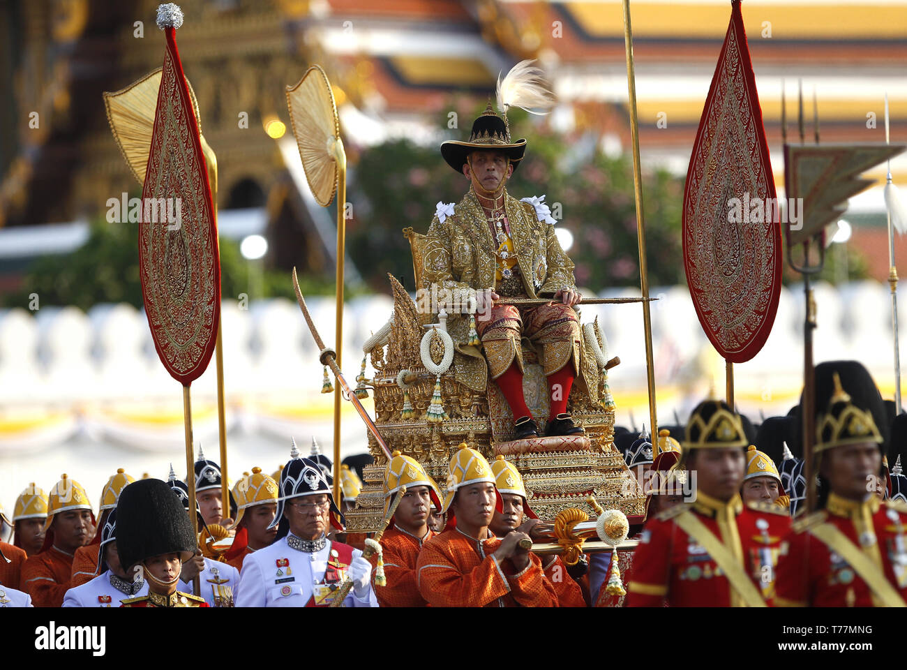 Bangkok, Thailand. 5th May, 2019. Thailand's King Maha Vajiralongkorn Bodindradebayavarangkun (Rama X) is carried in a golden palanquin during the coronation procession on land to encircle the city to give the people the opportunity to attend and pay homage to their new King. Credit: Chaiwat Subprasom/SOPA Images/ZUMA Wire/Alamy Live News Stock Photo