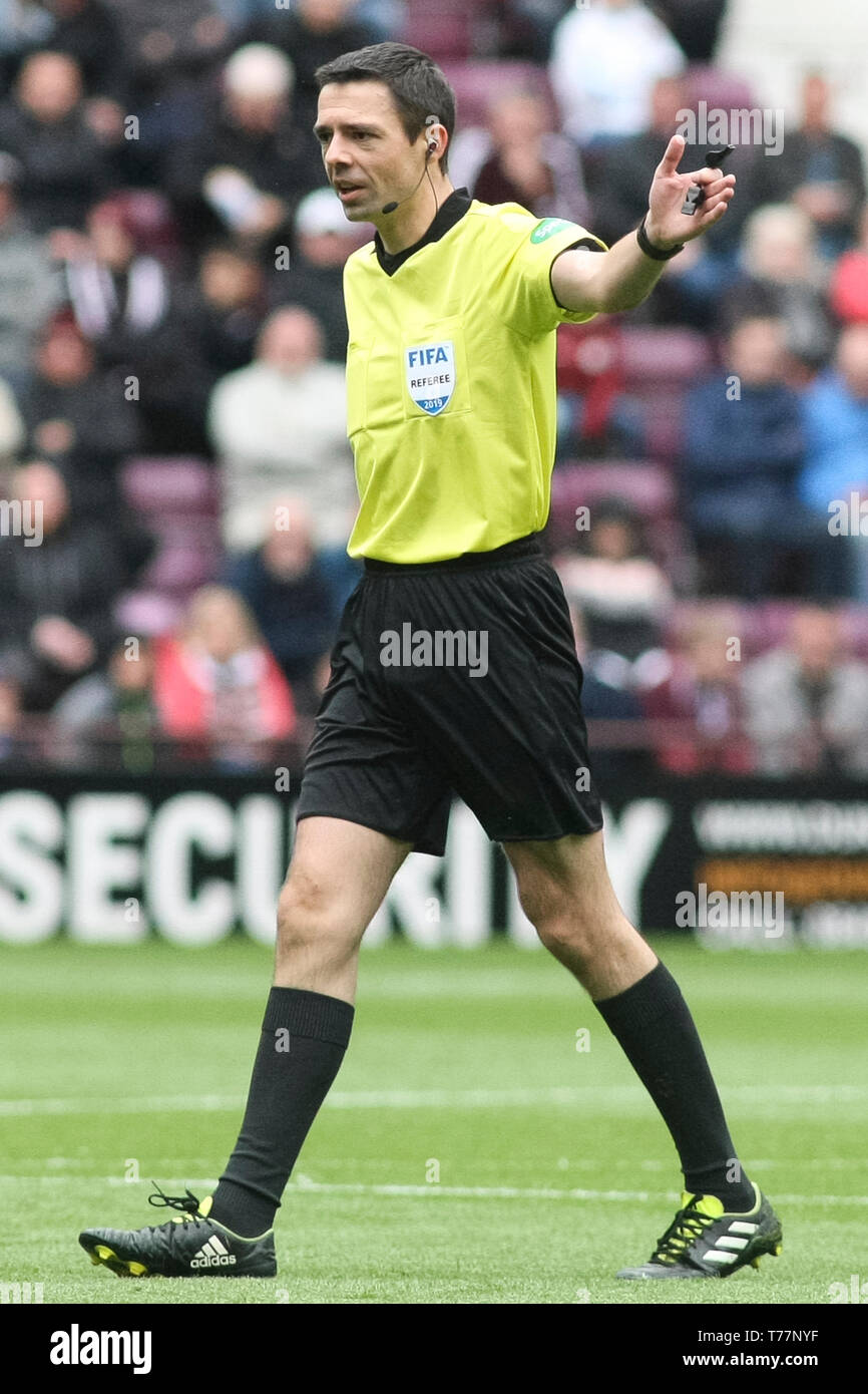 Edinburgh, UK. May 04 2019. Referee Kevin Clancy during the Ladbrokes Premiership match between Hearts and Kilmarnock at Tynecastle Park on May 04 2019 in Edinbugh, UK. Editorial use only, licence required for commercial use. No use in Betting, games or a single club/league/player publication. Credit: Scottish Borders Media/Alamy Live News Stock Photo