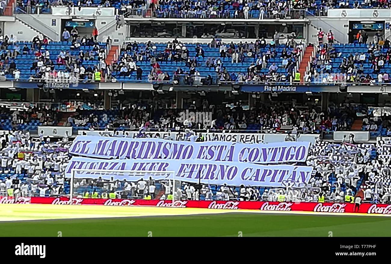 Madrid, Spain. 5th May, 2019. Soccer match between Real Madrid vs Villarreal of the 2018/2019 Spanish League, held at the Santiago Bernabeu stadium, in Madrid. (Photo: Jose Cuesta/261/Cordon Press). Supporters of Real Madrid show a banner to encourage to Iker Casillas, former captain of the team, after he suffer a heart attack in Lisbon. Credit: CORDON PRESS/Alamy Live News Stock Photo