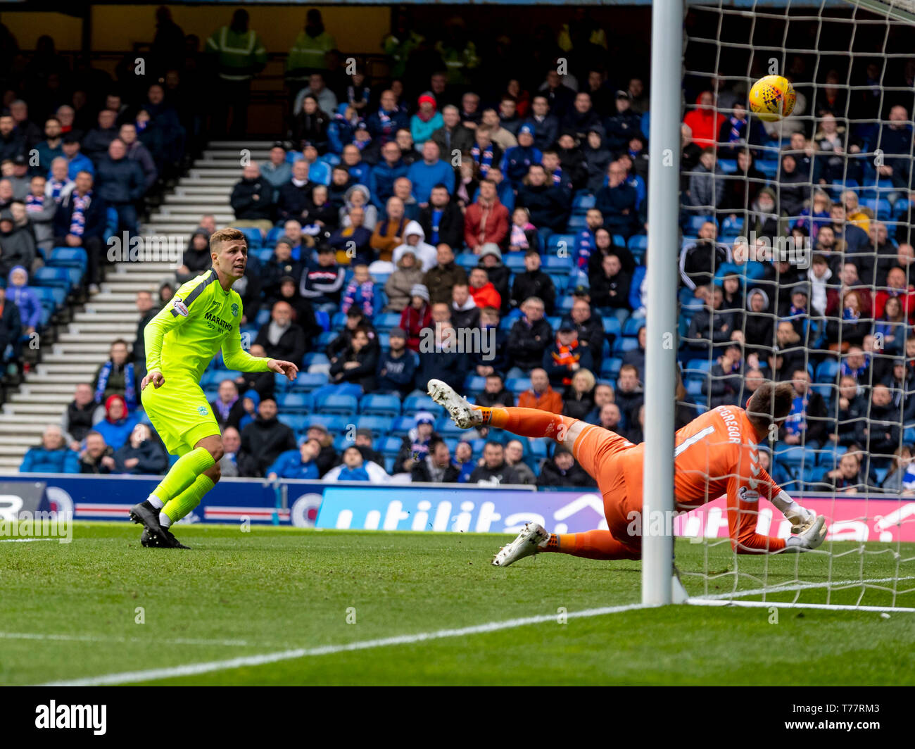 rangers-allan-mcgregor-saves-hi-res-stock-photography-and-images-alamy