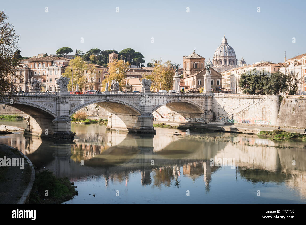 Roman bridge over the Fiume Tevere in Rome Italy Stock Photo