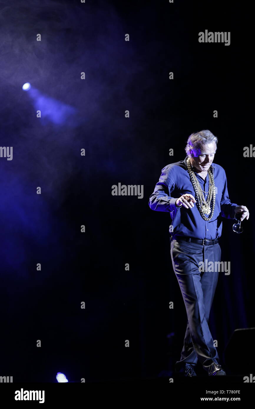 Franck Dubosc is a French actor, comedian and stand-up artist. Dubosc ...