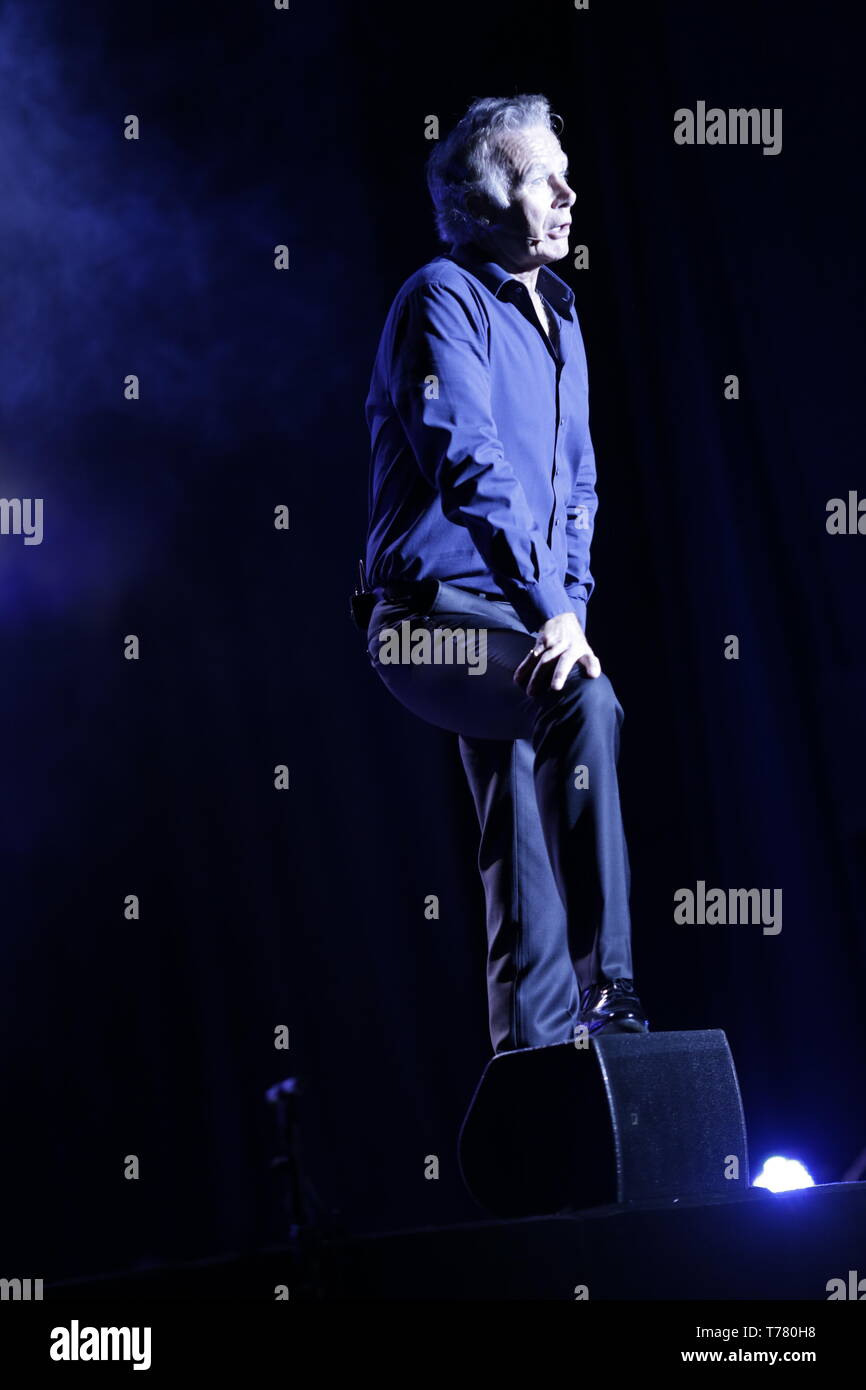 Humoriste acteur realisateur films notables hi-res stock photography ...