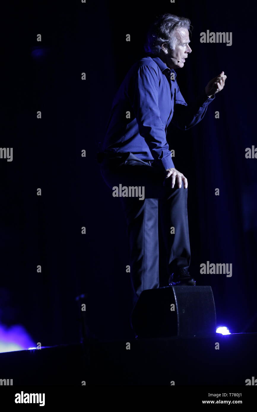 Franck Dubosc is a French actor, comedian and stand-up artist. Dubosc ...