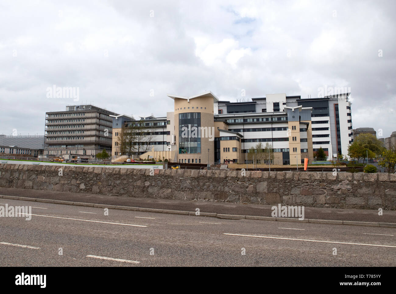 Aberdeen royal infirmary hires stock photography and images Alamy