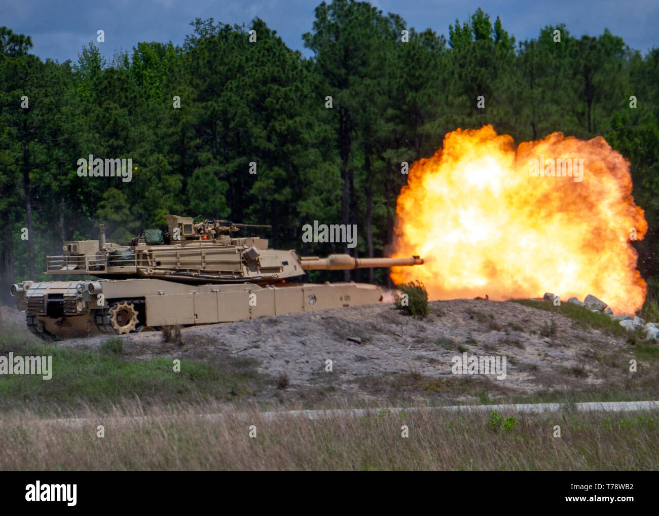 U.S. Army National Guard Soldiers with the 4-118th Combined Arms Battalion (CAB), 30th Armored Brigade Combat Team (attached to the 218th Maneuver Enhancement Brigade, South Carolina National Guard) conducted gunnery exercises firing the M1A1SA Abrams Main Battle Tank on the ranges of Fort Stewart, Georgia, May 1, 2019 during annual training in preparation for an upcoming deployment. (U.S. Army National Guard photo by Sgt. Brian Calhoun, 108th Public Affairs Detachment) Stock Photo