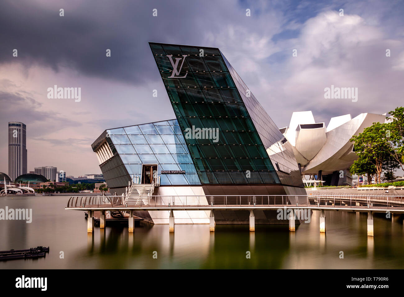 The Futuristic Building Of Louis Vuitton Shop In Marina Bay, Singapore  Stock Photo, Picture and Royalty Free Image. Image 43751821.