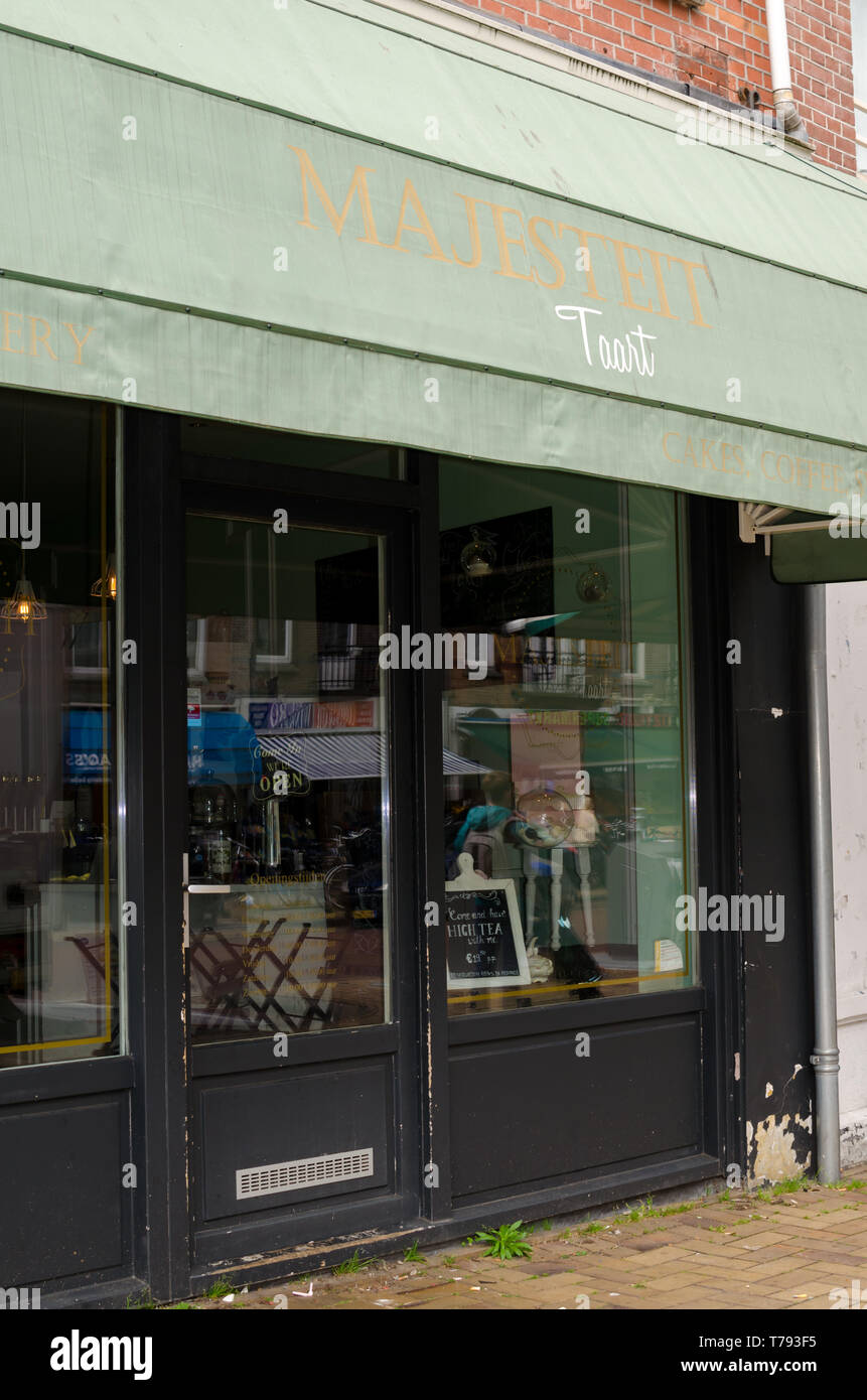 Boutique bakery "Majesteit Taart" in Amsterdam, Netherlands. Cakes