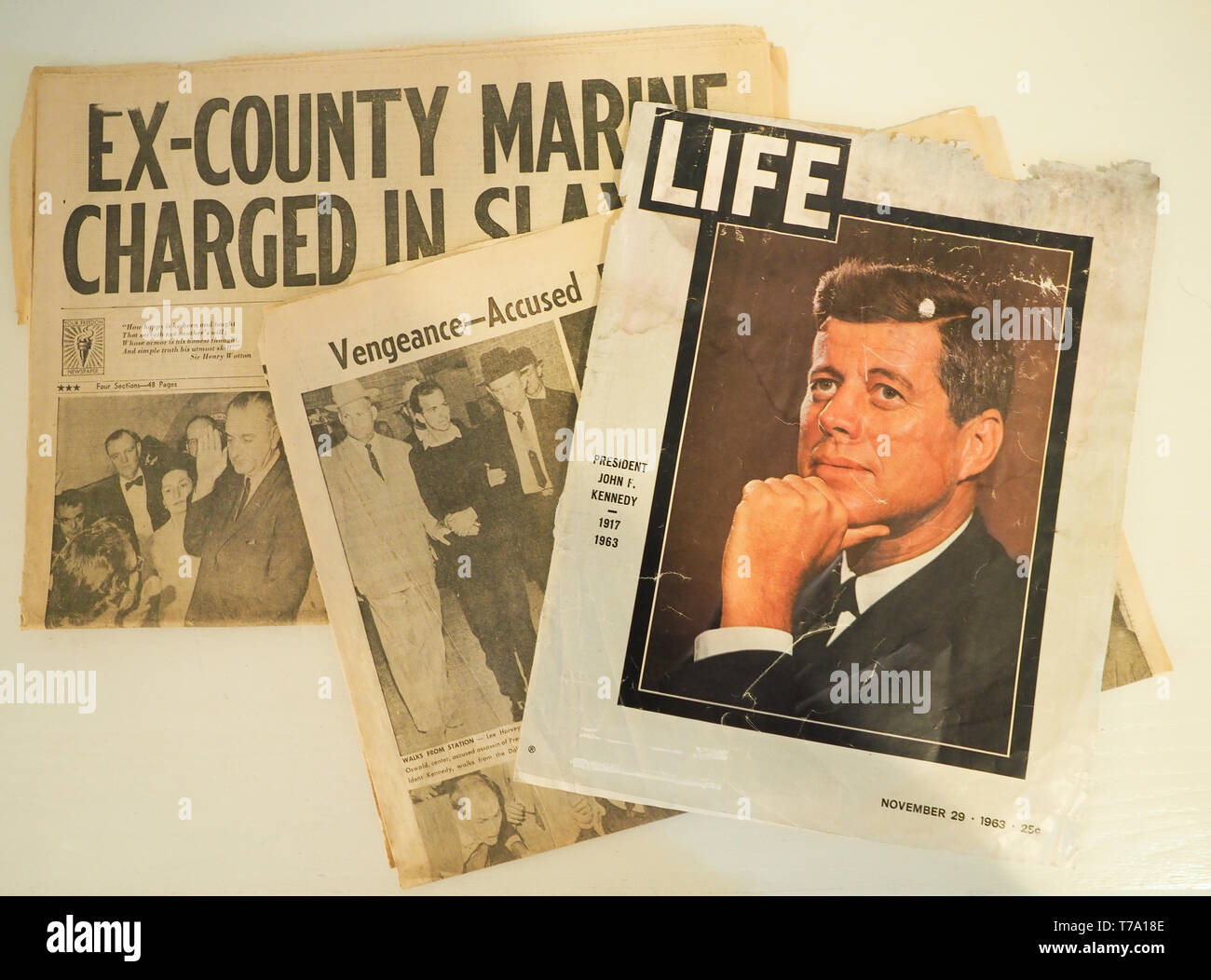 Jfk Assassination Newspaper High Resolution Stock Photography And Images Alamy