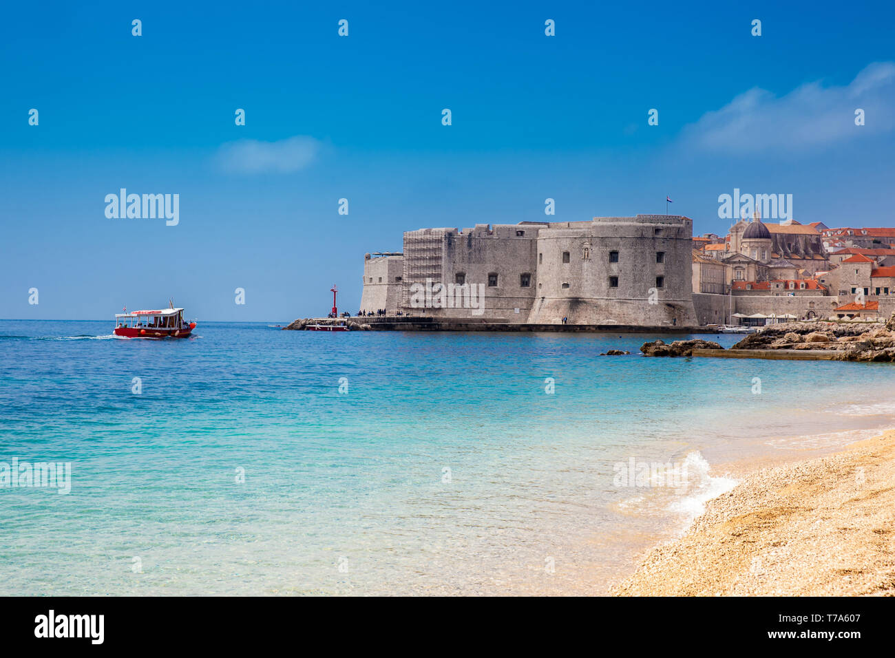 The beautiful Banje Beach and Dubrovnik city Stock Photo - Alamy