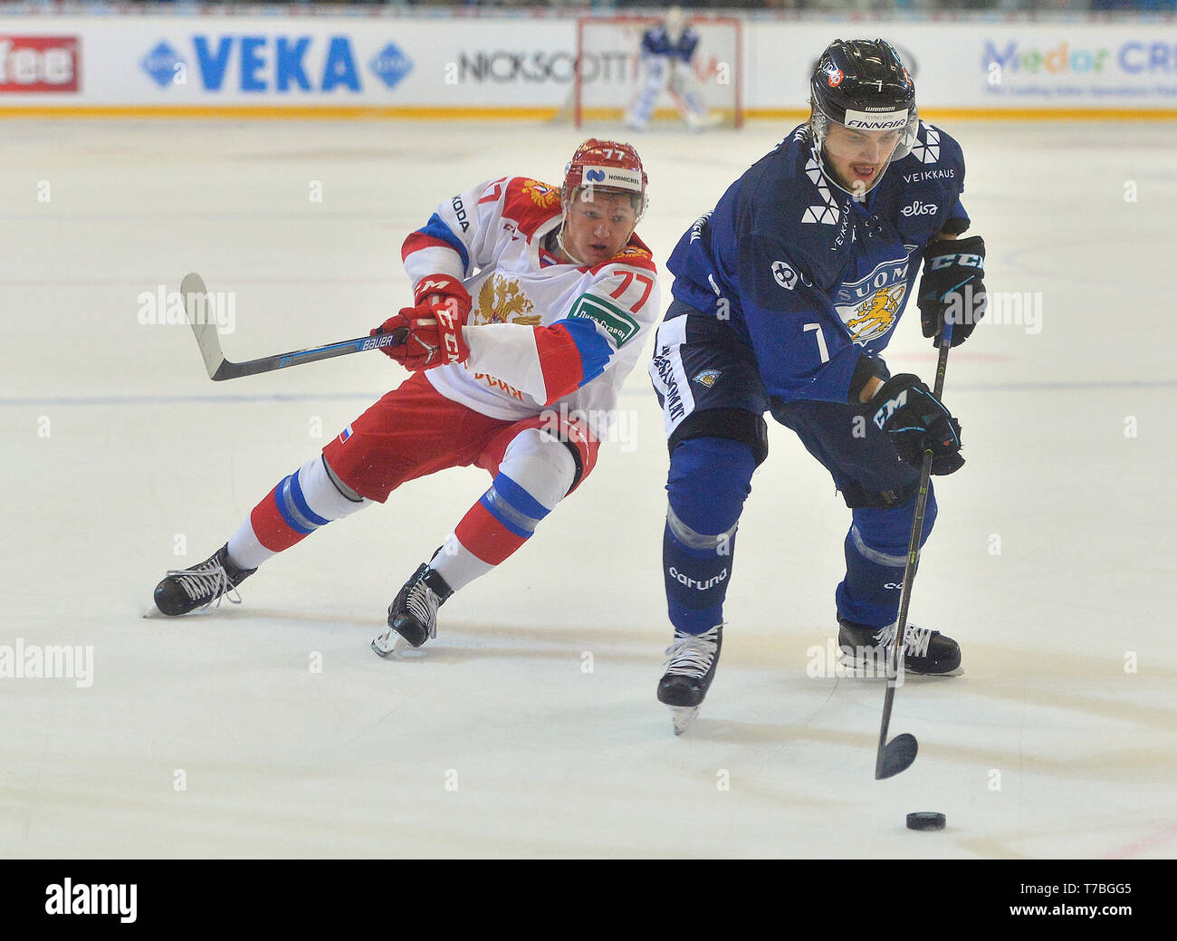 Brno, Czech Republic. 04th May, 2019. L-R Kirill Kaprizov (RUS) and Oliwer Kaski (FIN) in action during the Russia vs Finland match within Carlson Hockey Games tournament, part of Euro Hockey Tour in Brno, Czech Republic, May 5, 2019. Credit: Lubos Pavlicek/CTK Photo/Alamy Live News Stock Photo