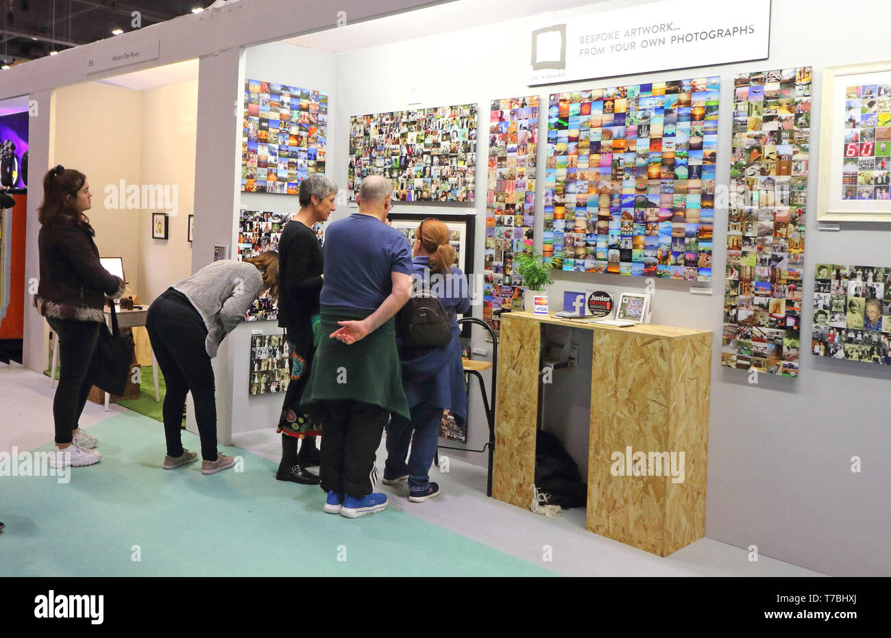 London, UK. 5th May, 2019. Visitors seen viewing the bespoke artwork on display during the exhibition.Grand Designs Live exhibition sponsored by Anglian Home Improvements, with more than 500 exhibitors in zones for sustainable technology, self-build, design, grand technology, interiors, kitchens & bathrooms, gardens, food & housewares. The show offers visitors a unique opportunity to see all the latest trends for the home as well as many products never seen before. Based on the Channel 4 TV series and held at Excel London. Credit: Keith Mayhew/SOPA Images/ZUMA Wire/Alamy Live News Stock Photo