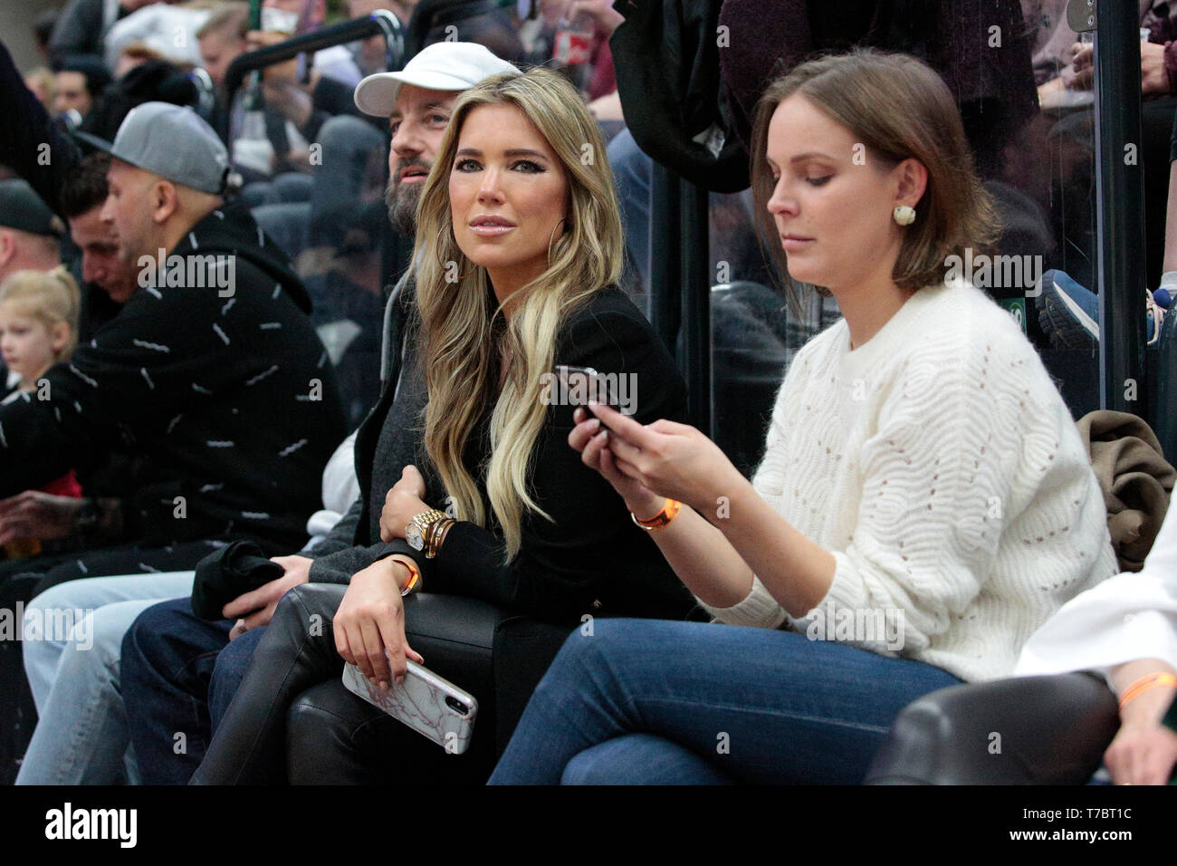 Proa 2 Basketball Bundesliga Season 18 19 Playoffs Final Game 2 On Saturday 04 May 19 At The Edel Optics De Arena In Hamburg Hamburg Towers Nurnberg Falcons Sylvie Meis Usage Worldwide Stock Photo Alamy