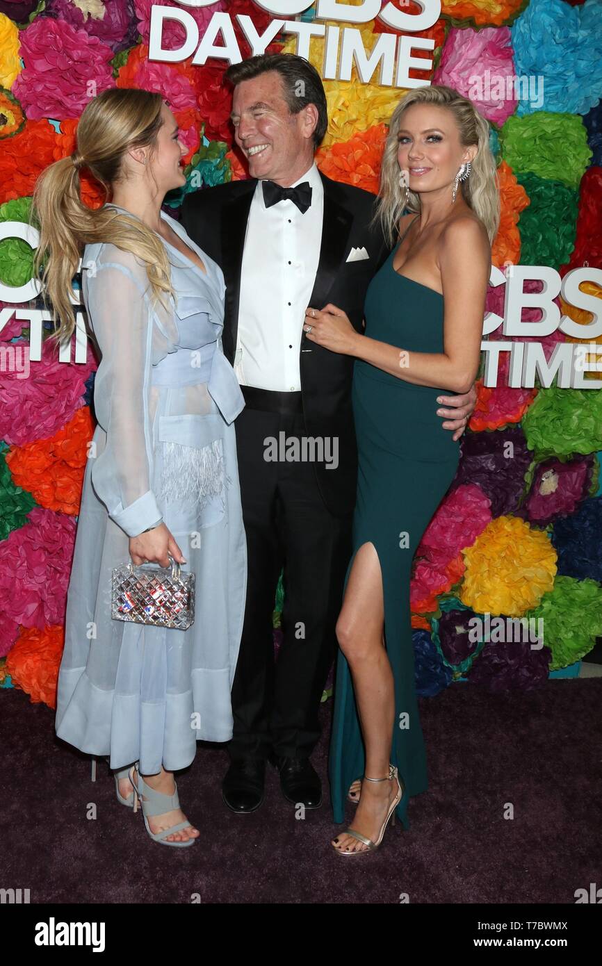 Hunter King, Peter Bergman, Melissa Ordway at arrivals for 2019 