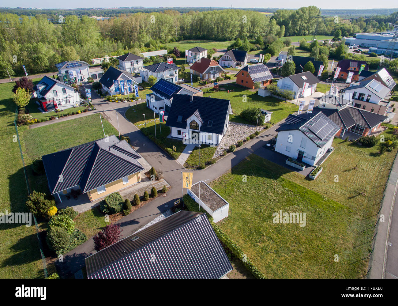Schkeuditz, Germany. 30th Apr, 2019. View of the Unger model house park