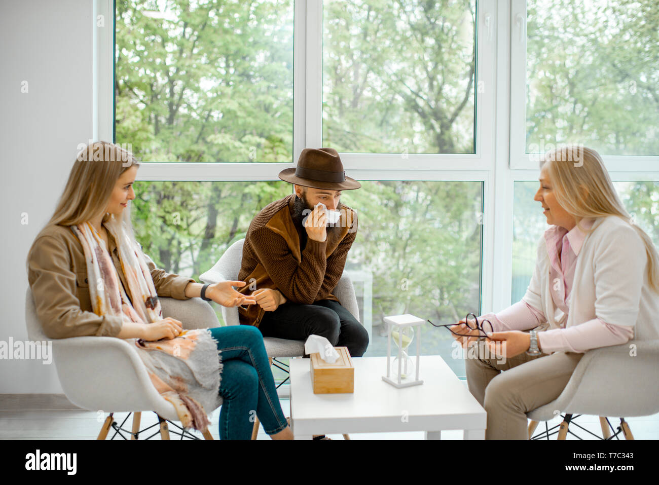 Family counseling hi-res stock photography and images - Alamy