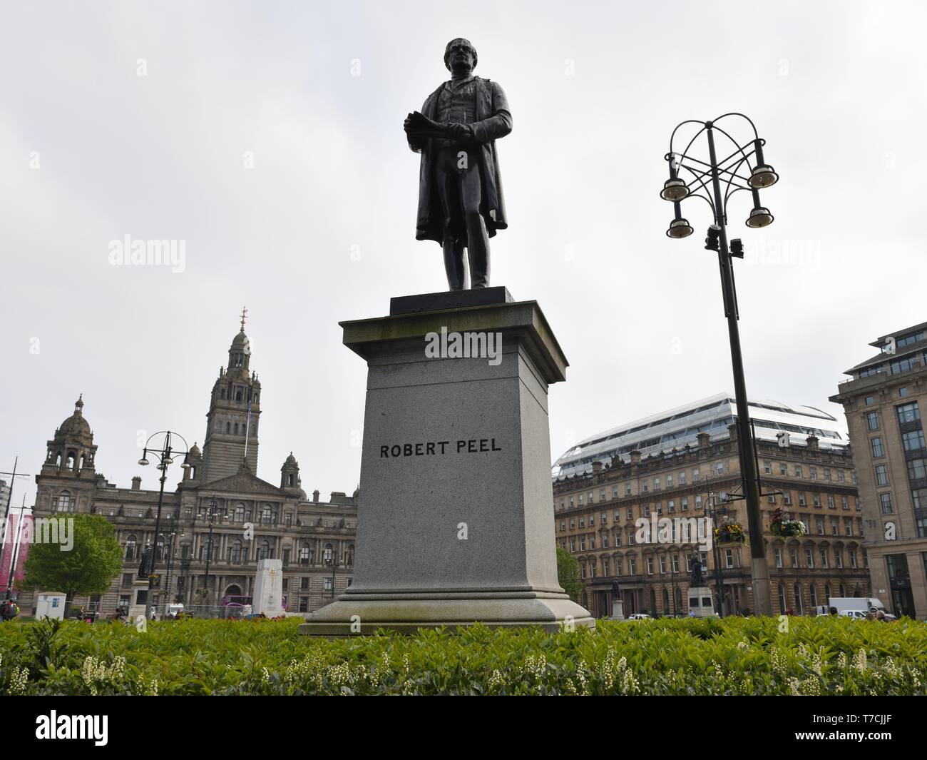 Glasgow square statue hires stock photography and images Alamy