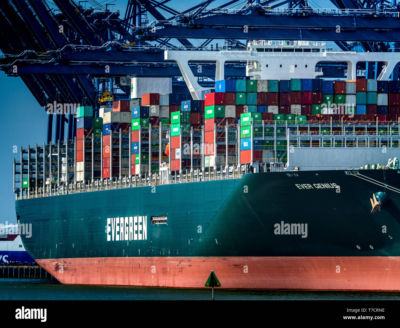 Evergreen container ship hires stock photography and images Alamy