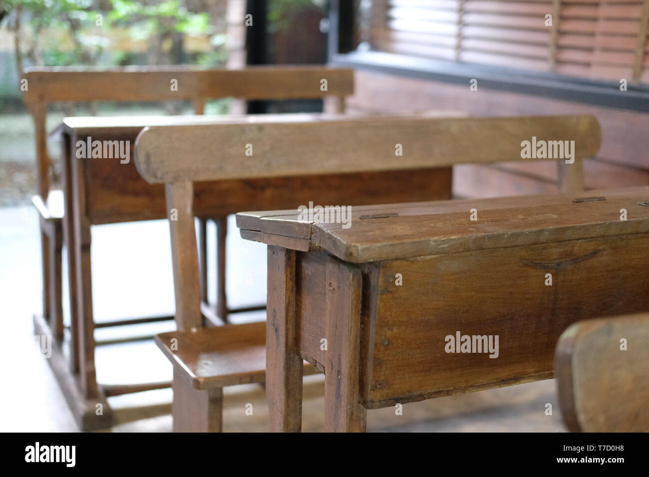 Old school table and chairs clearance