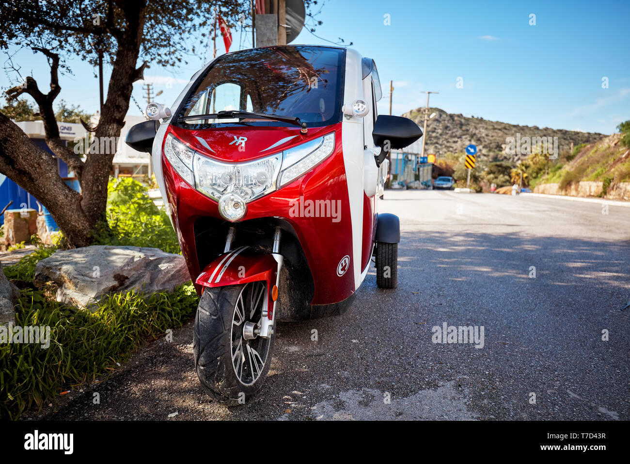 Electric tricycle hires stock photography and images Alamy