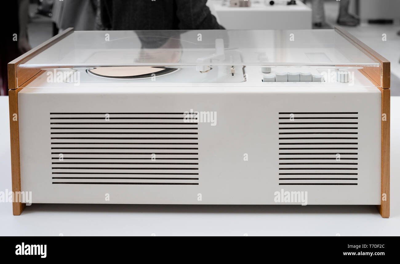 Iconic 20c Braun early white metal and beech SK55 radiogram with acrylic lid designed by Dieter Rams Stock Photo