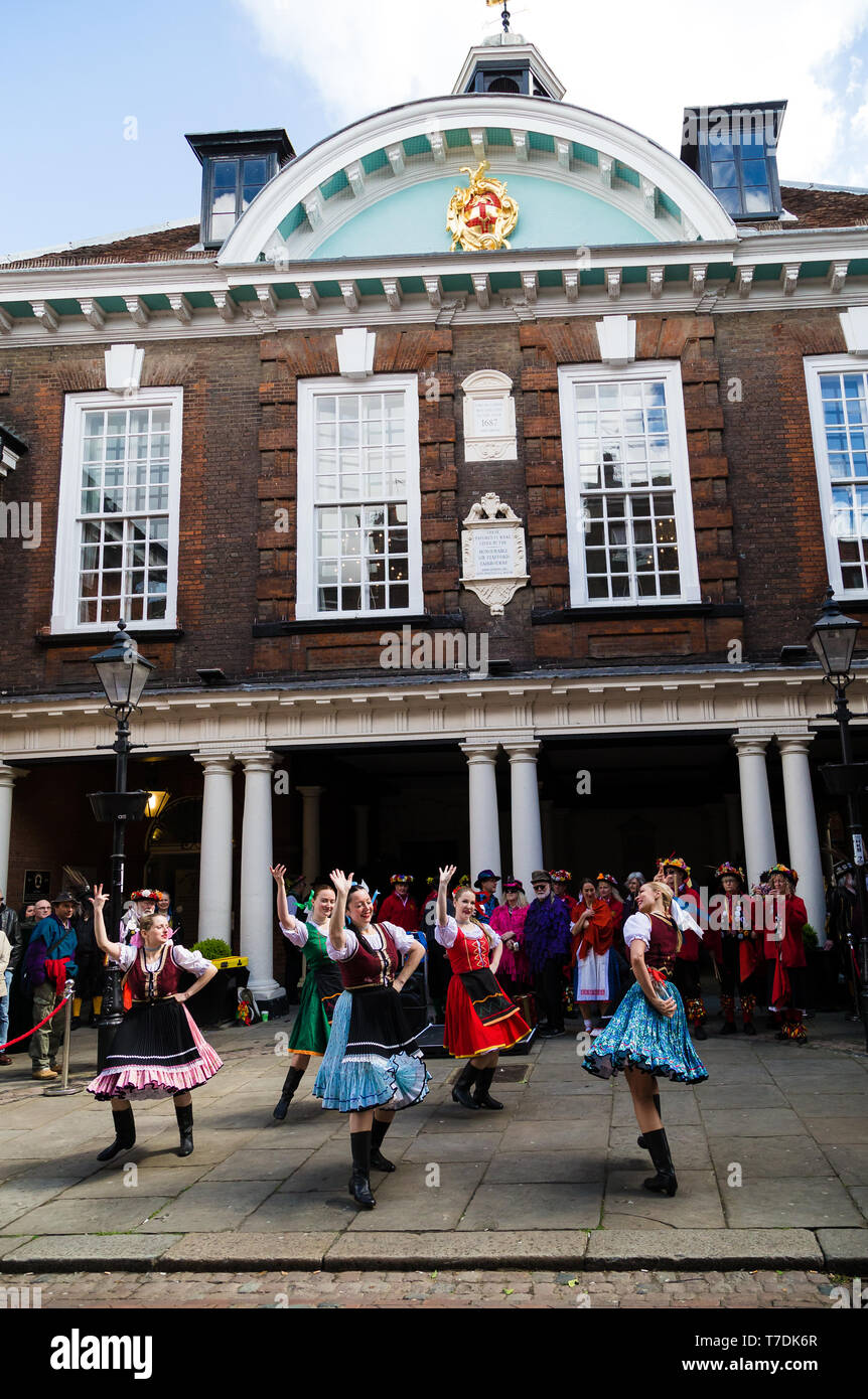 Sweeps Festival Rochester,Kent, UK. 4th May 2019. Dancers outside the