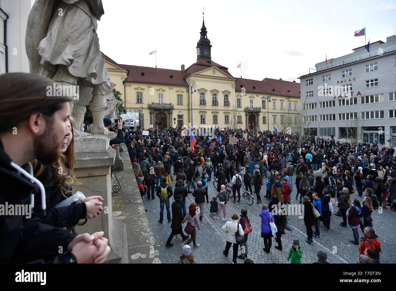 Brno, Czech Republic. 06th May, 2019. People joined another protest in Brno, Czech Republic, May 6, 2019, protesting against Czech Prime Minister Andrej Babis, his plan to have Marie Benesova installed as justice minister and against what the organising NGO Million Moments for Democracy views as impending attacks on the independence of the judiciary. Protests are simultaneously held in Prague and other Czech towns. Credit: Vaclav Salek/CTK Photo/Alamy Live News Stock Photo