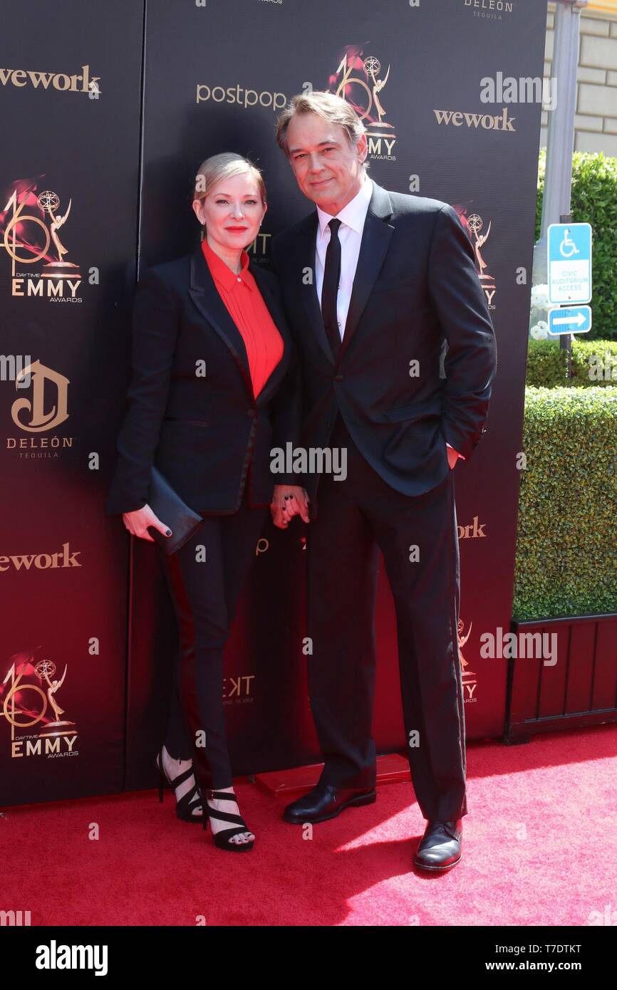 Jon lindstrom and cady mcclain hi-res stock photography and images - Alamy