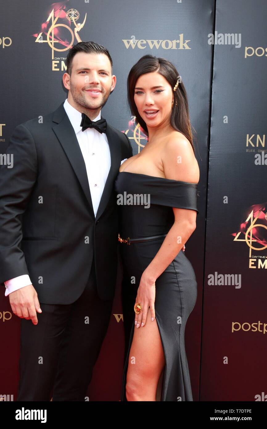 Elan Ruspol, Jacqueline MacInnes Wood at arrivals for 2019 Daytime Emmy
