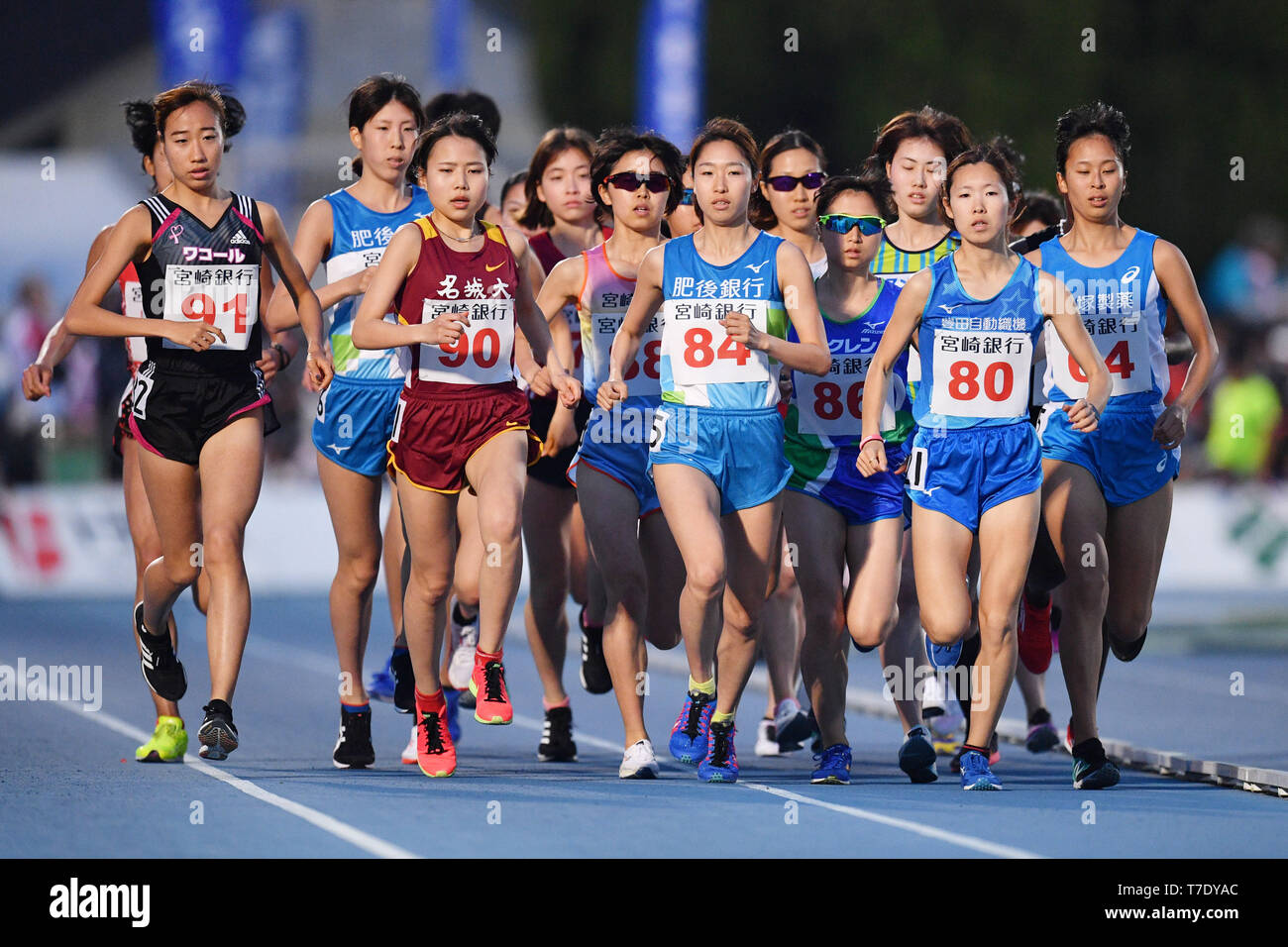 Nobeoka Women's 5000m B at Nishishina Athletic Field, Miyazaki, Japan.Ä  Credit: MATSUO. 4th May, 2019. (L-R) Mana Taniguchi, Narumi Kobayashi, Ä  Sakie Arai, Momoka Kawaguchi Athletics : The 30th Golden Games in