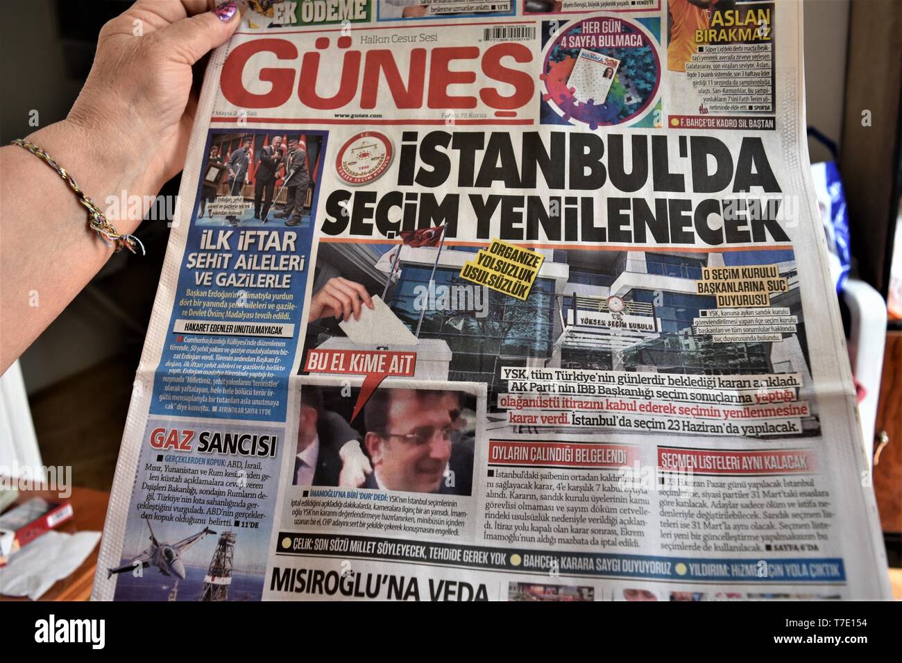 Ankara, Turkey. 7th May, 2019. Gunes, a Turkish pro-government daily  newspaper, runs a headline on its front page that reads 'Elections will be  rerun in Istanbul' after Turkey's election body has ordered