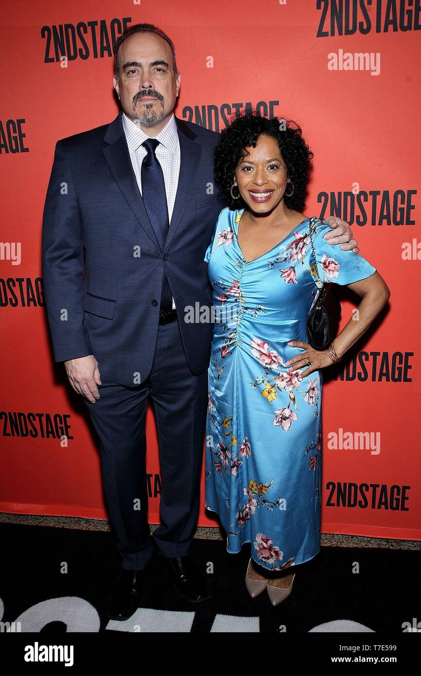 Dogistonlik ayol bilan jinsiy aloqa