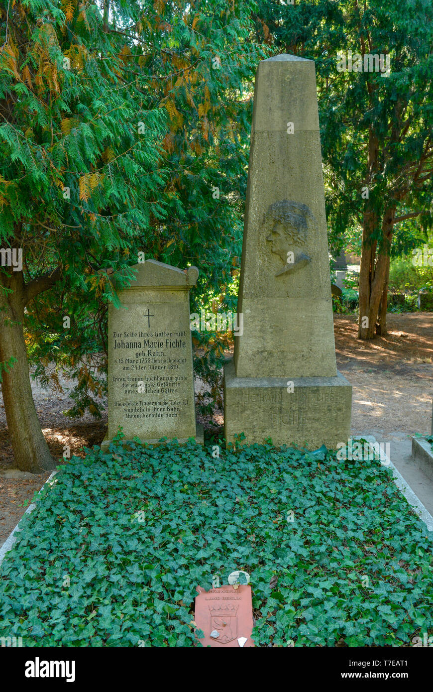 Grab, Johann Gottlieb Fichte, Dorotheenstaedtischer Friedhof, Chausseestrasse, Mitte, Berlin, Deutschland, Dorotheenstädtischer Friedhof Stock Photo