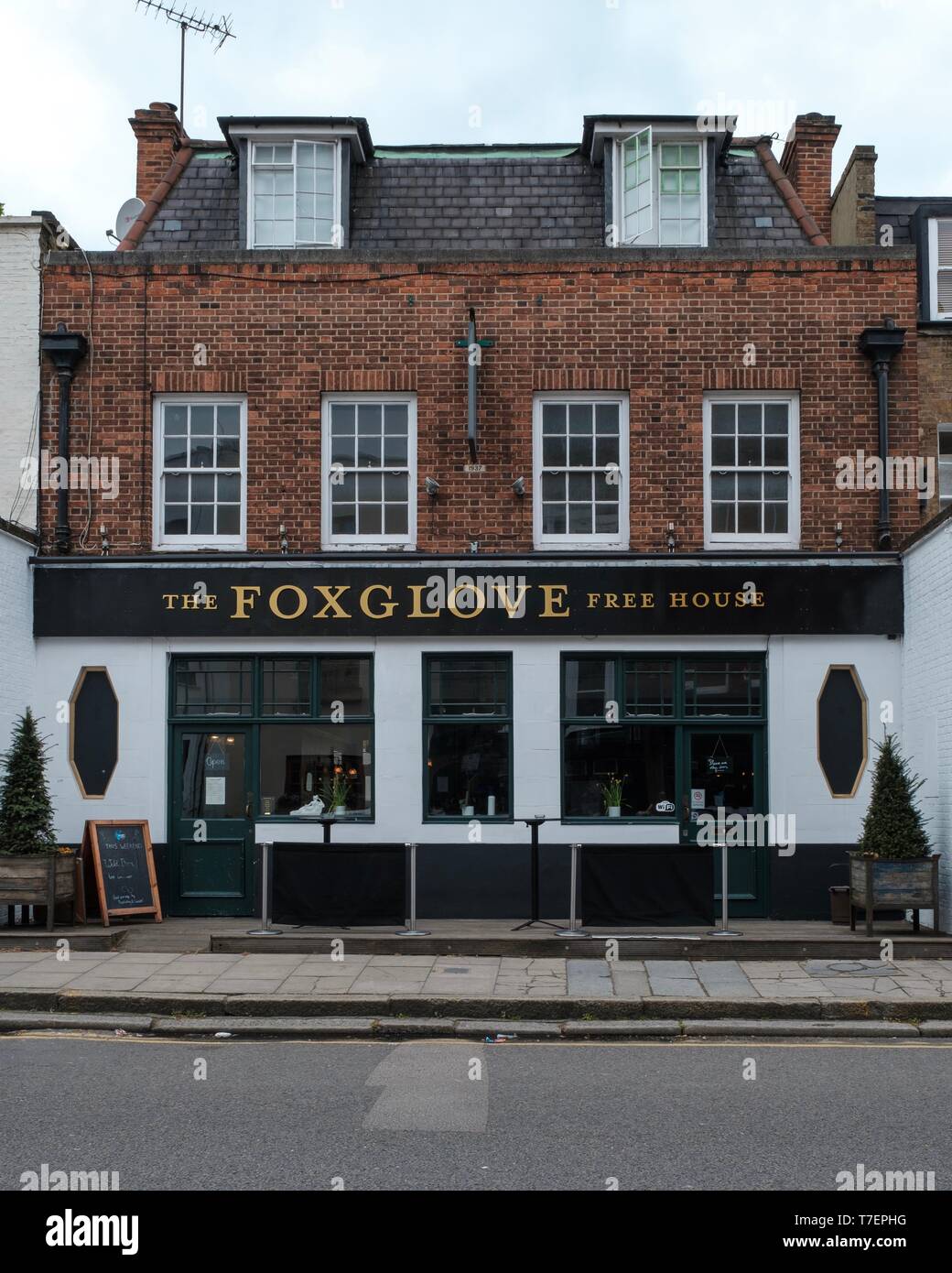The Foxglove, Liverpool Road, London Stock Photo