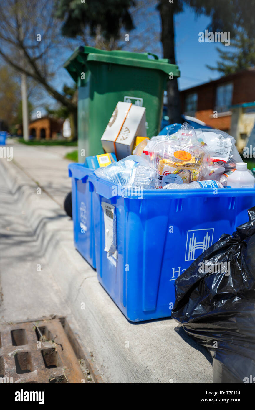 Garbage water ontario hi-res stock photography and images - Alamy