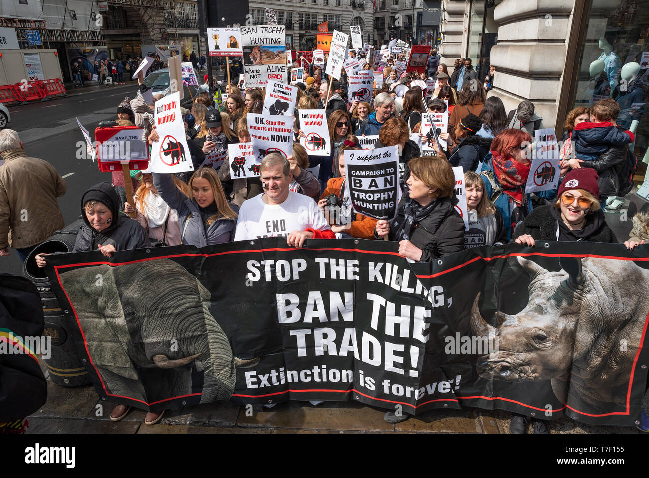 The London March Against Trophy Hunting and Extinction gathered at Cavendish Square and marched through Central London to Downing Street. Stock Photo