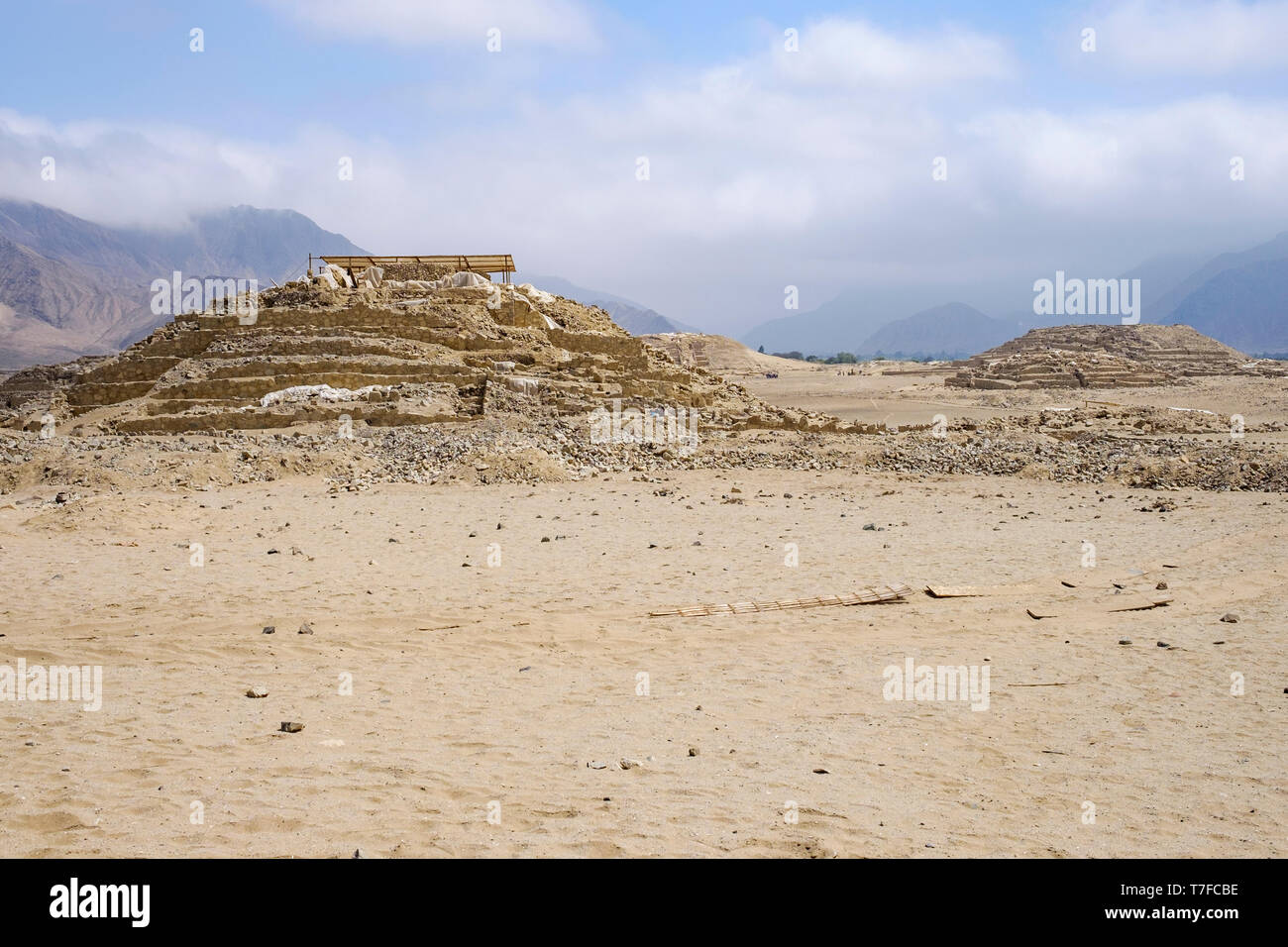 Caral Map The archaeological site of The Sacred City of Caral (or Caral-Supe ...